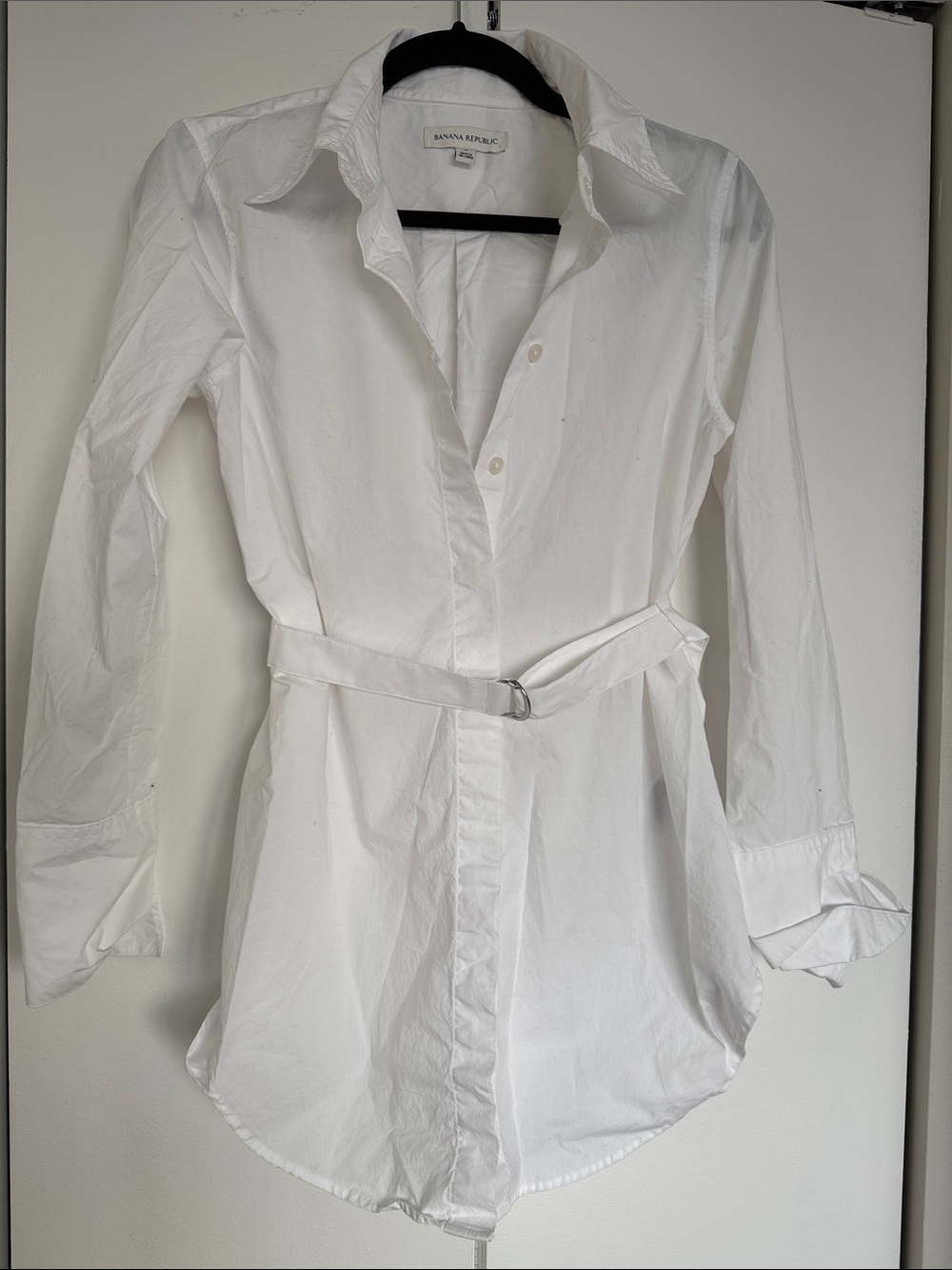Banana Republic White Button-Up Belted Shirt